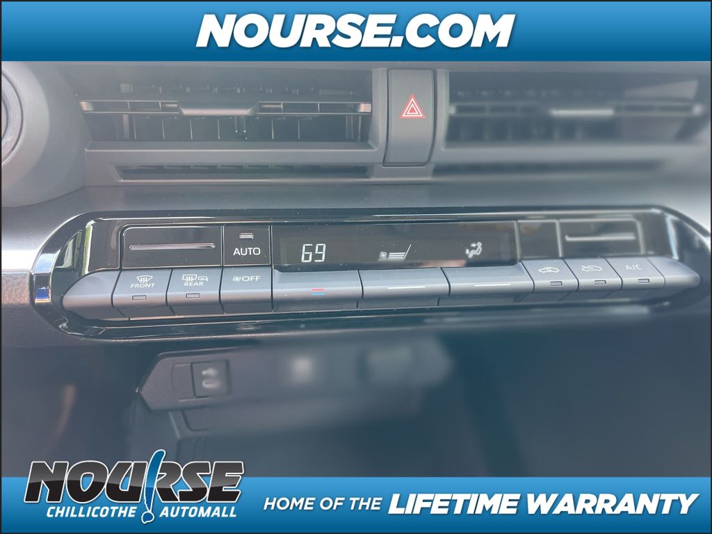 2025 Toyota Prius Limited photo