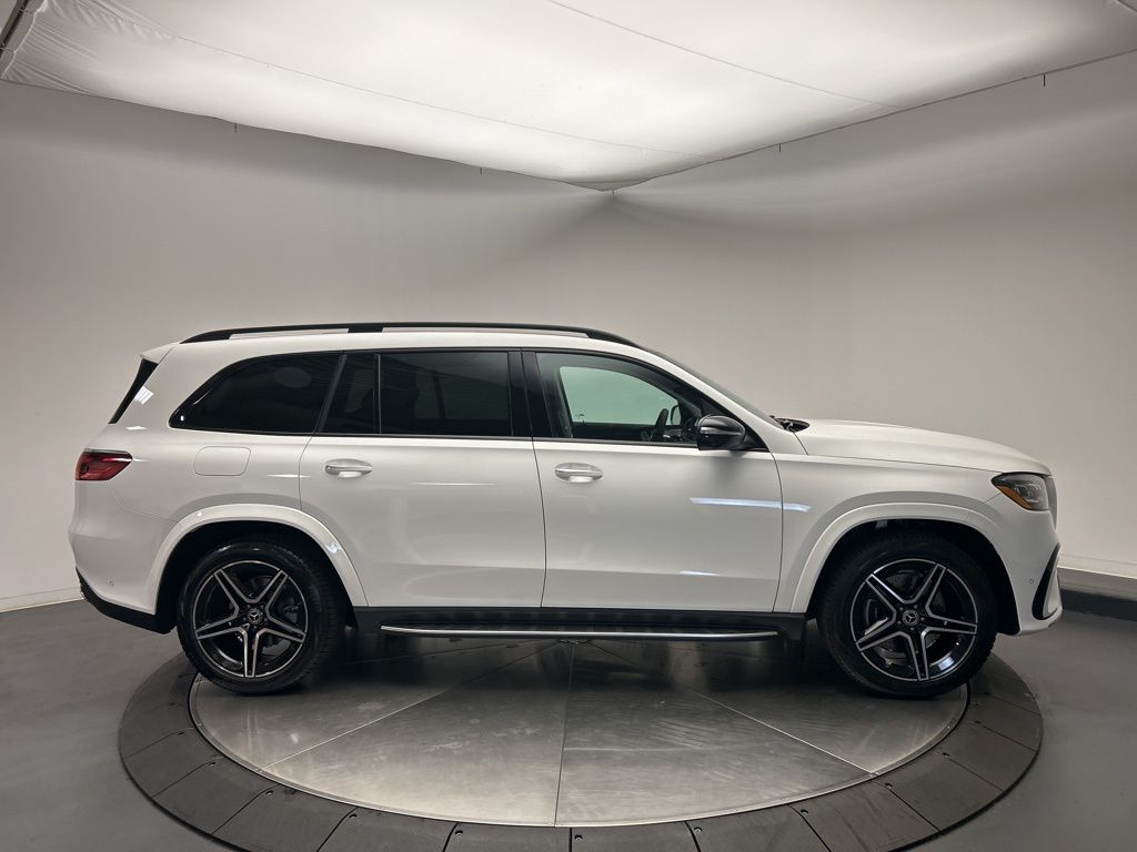 Thumbnail: 2026 Mercedes-Benz GLS - 8
