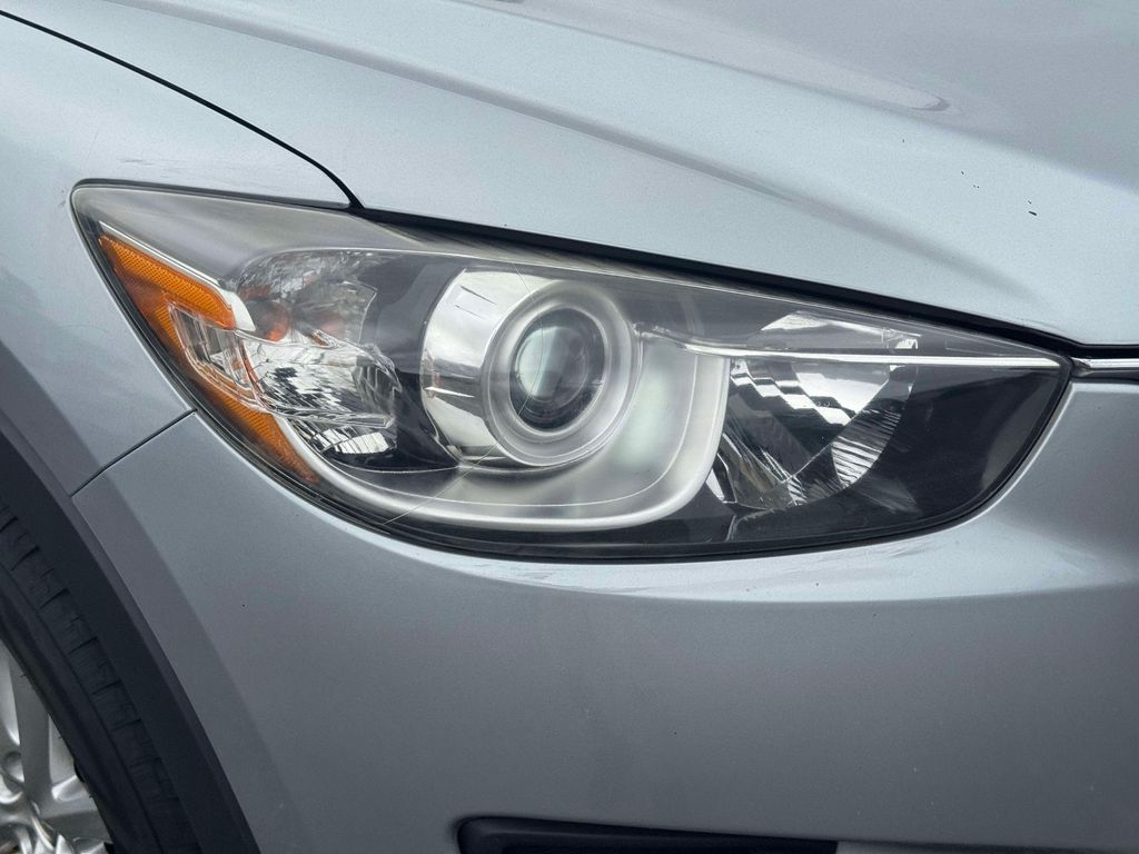 Used 2016 Silver Mazda Touring image 8