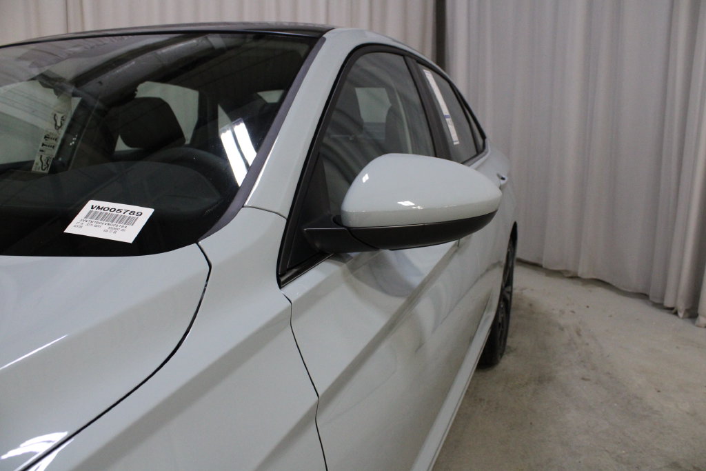 New 2027 Gray Volkswagen 1.5T SE image 35