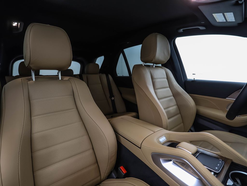 Thumbnail: 2026 Mercedes-Benz GLE - 31