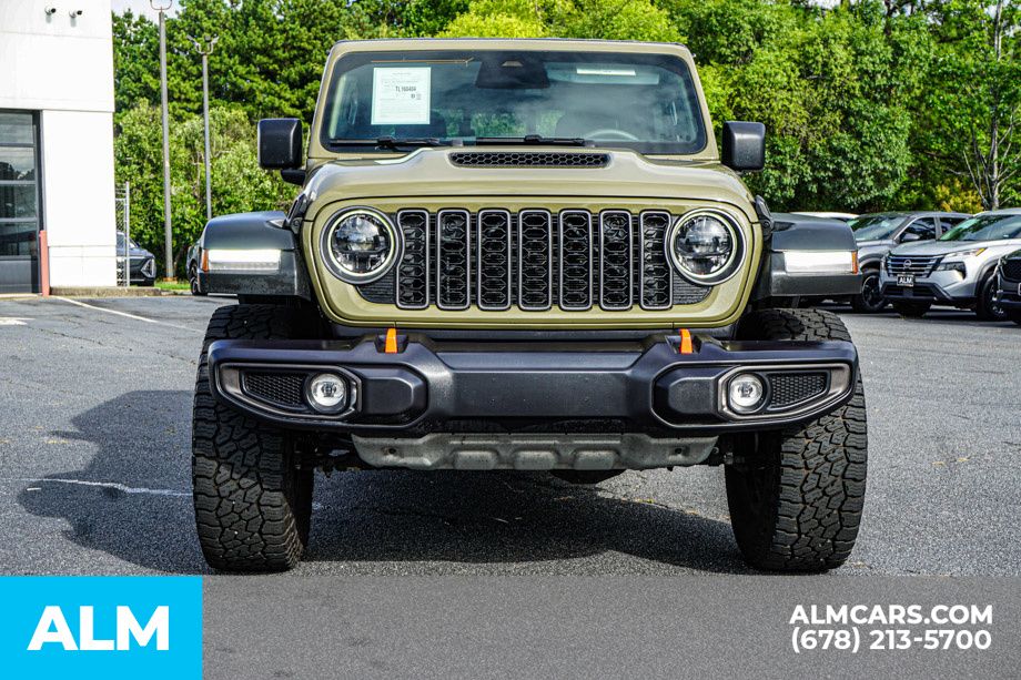 Used 2026 Green Jeep Mojave image 9