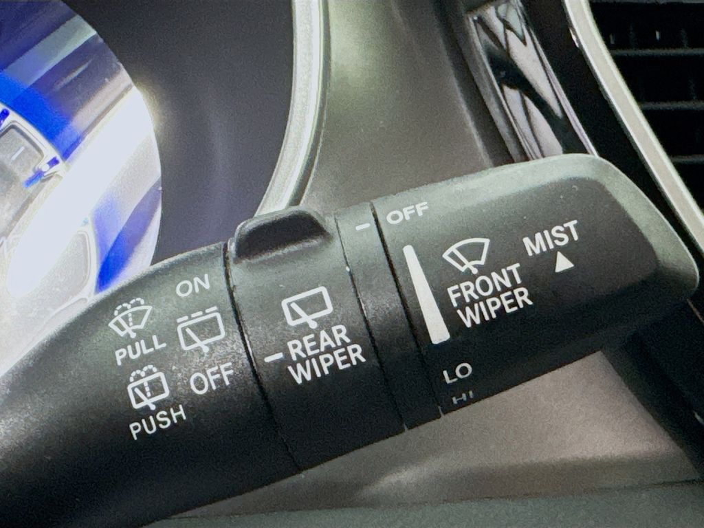 Used Car 2024 Chrysler Pacifica  Touring L For Sale Under $30,000 In Austin, Texas