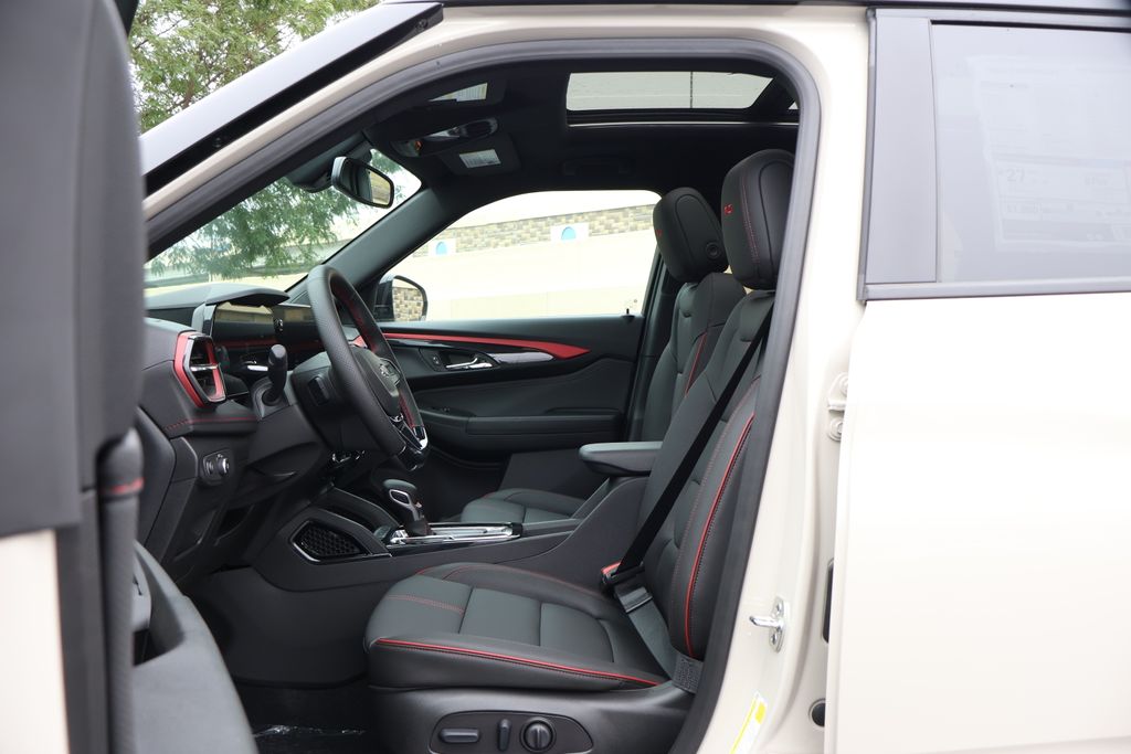 Thumbnail: 2026 Chevrolet TrailBlazer - 14