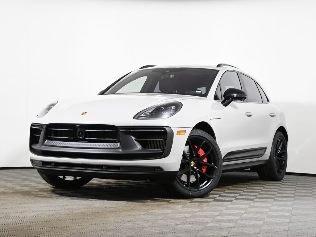 Thumbnail: 2026 Porsche Macan - 1
