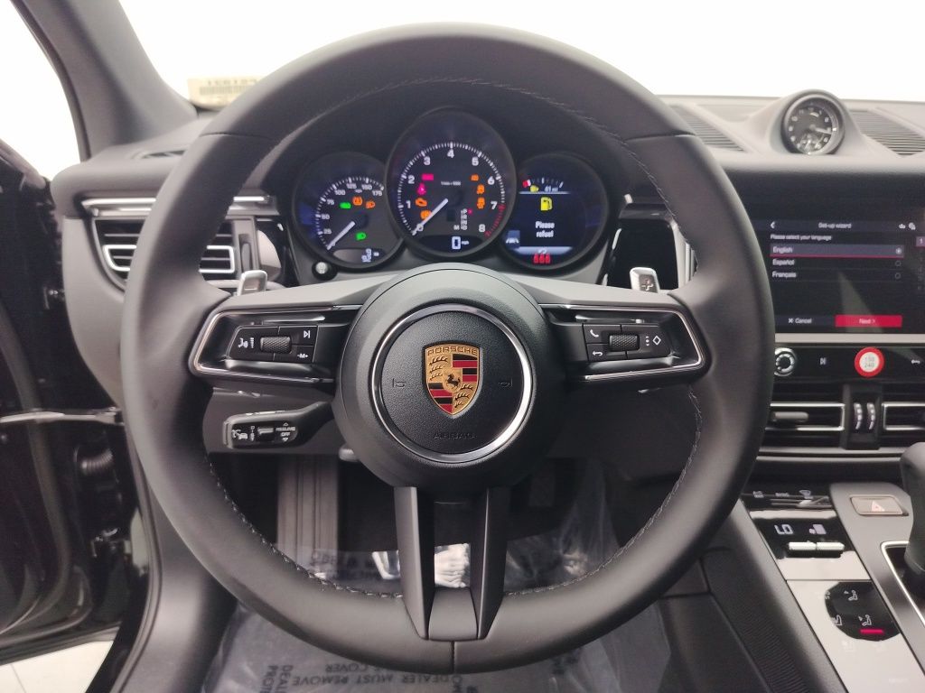 Thumbnail: 2026 Porsche Macan - 9