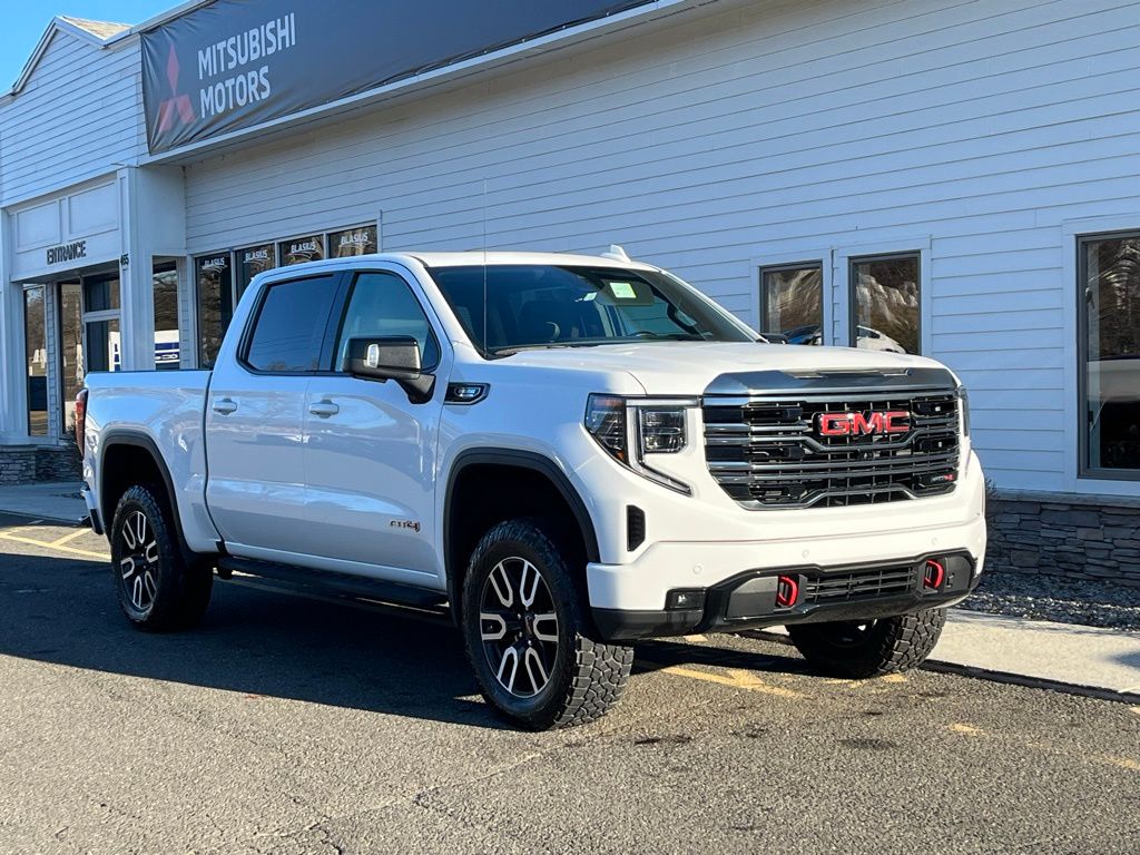 Summit White 2022 GMC Sierra 1500 AT4 Crew Cab 4WD Pickup Truck Four-Wheel Drive Automatic