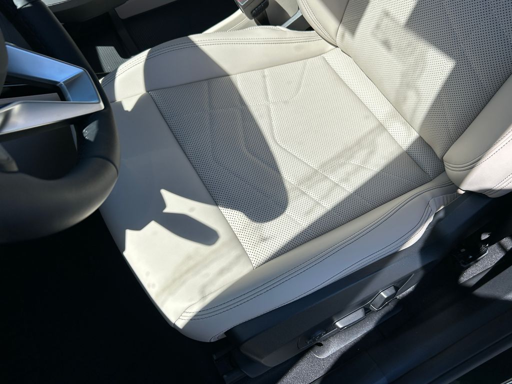 2025 BMW X1 xDrive28i 15