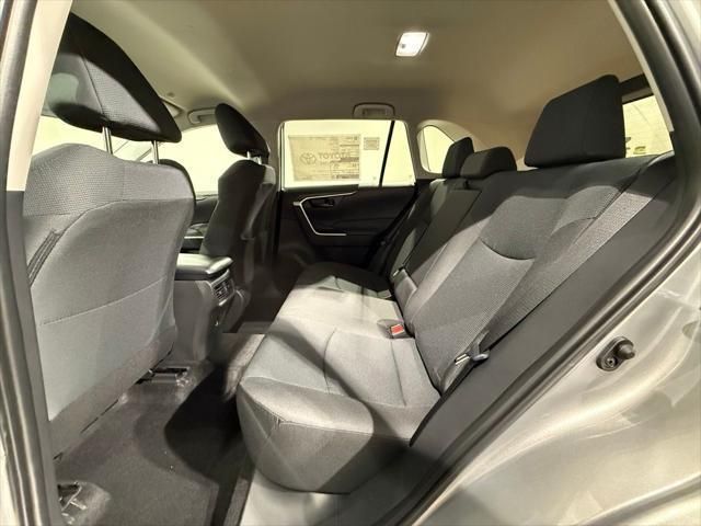 Thumbnail: 2025 Toyota RAV4 - 18