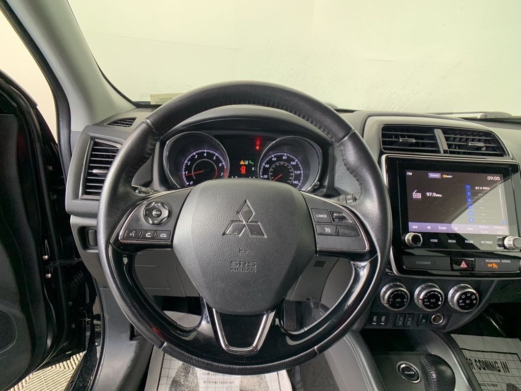 2020 Mitsubishi Outlander Sport 2.0 SE 14