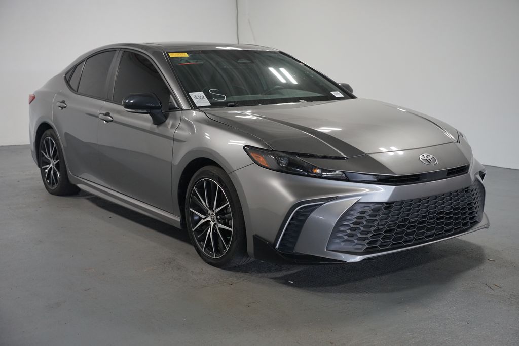 Thumbnail: 2025 Toyota Camry - 3