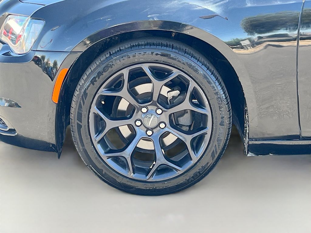 Used 2020 Black Chrysler Touring image 28