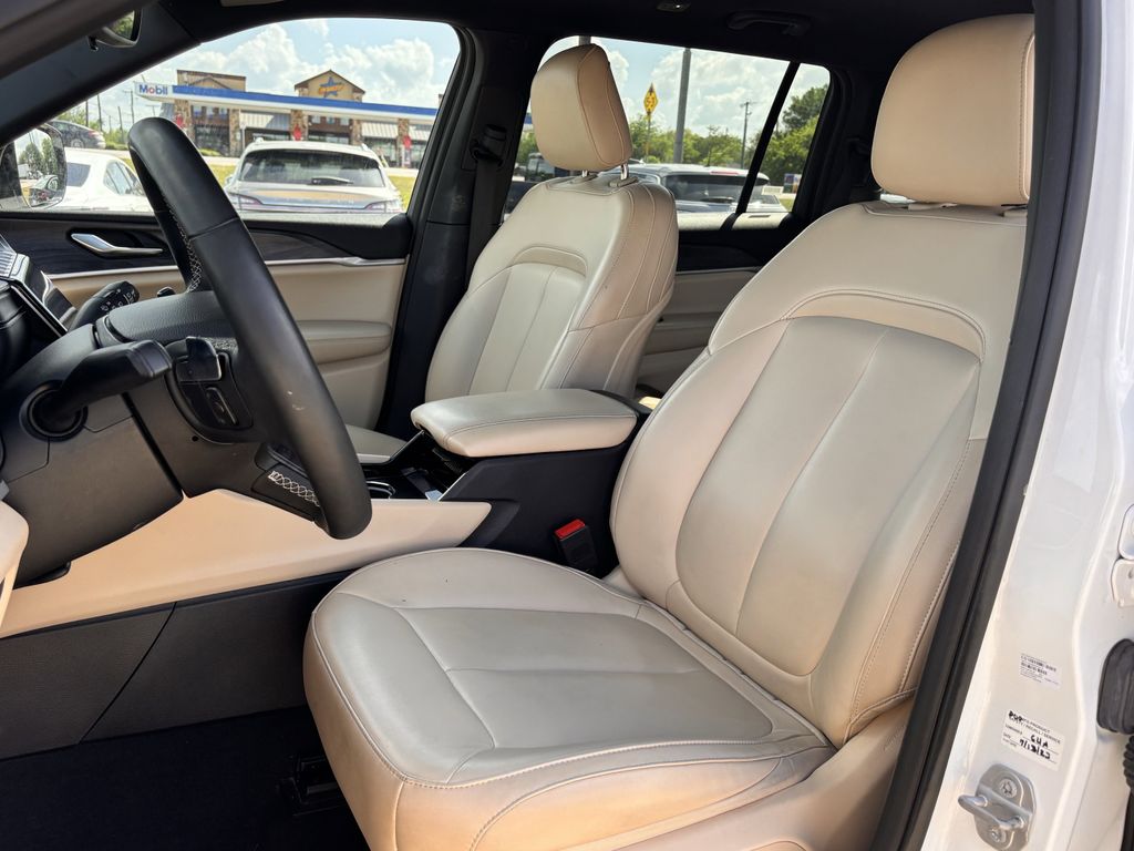 Used Car 2023 Jeep Grand Cherokee L  Limited For Sale Under $30,000 In Corsicana, Texas