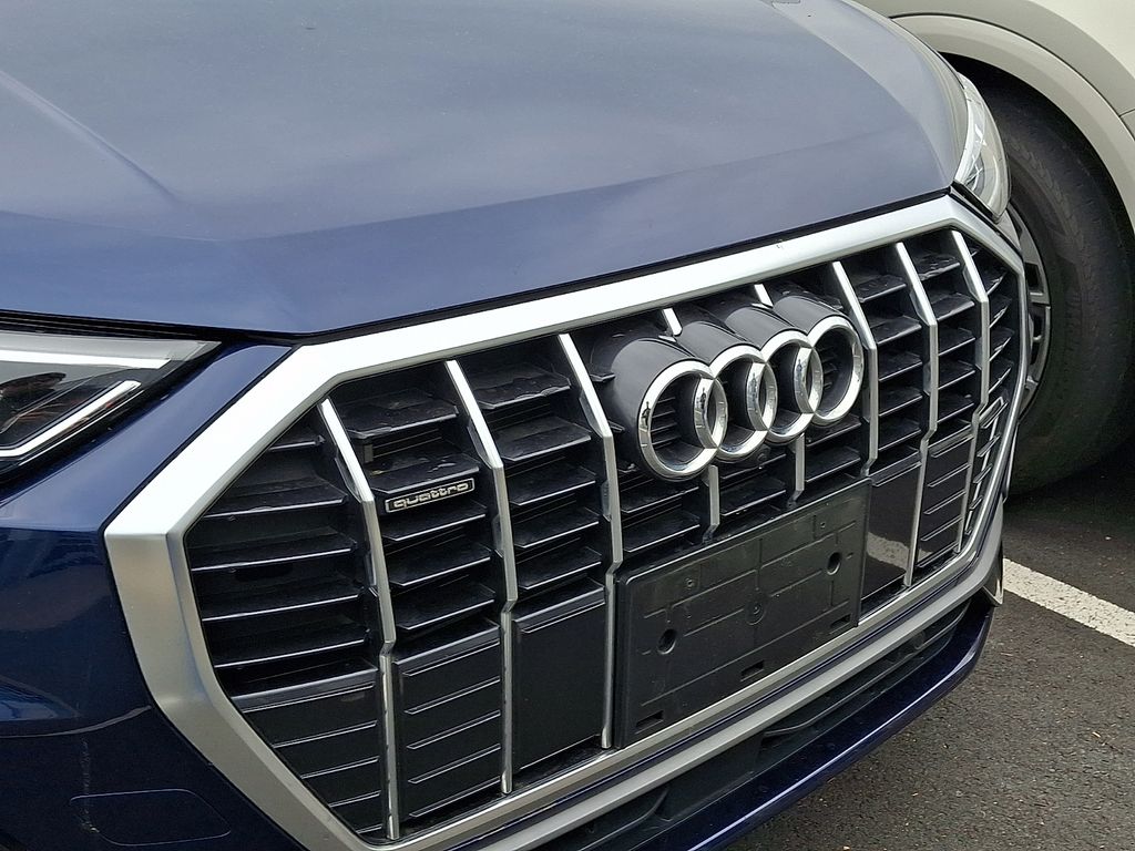 Thumbnail: 2025 Audi Q3 - 4