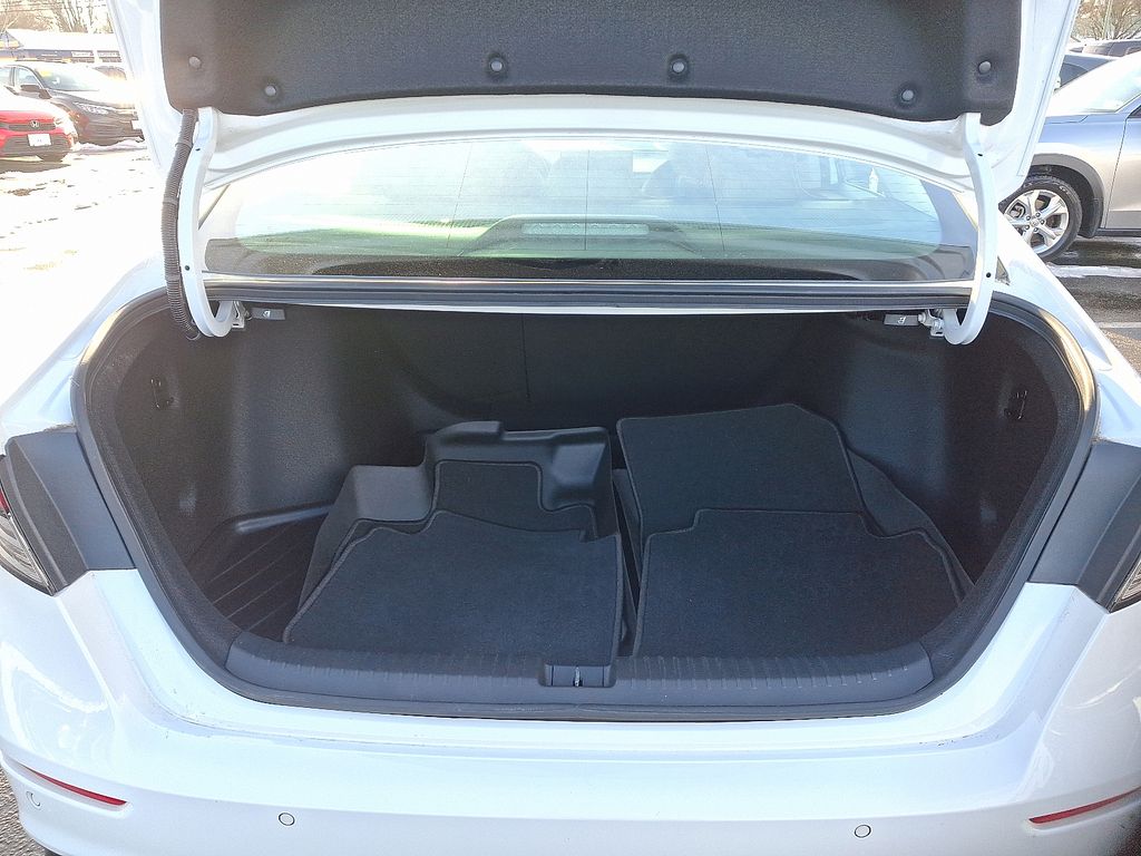 Thumbnail: 2023 Honda Accord - 31