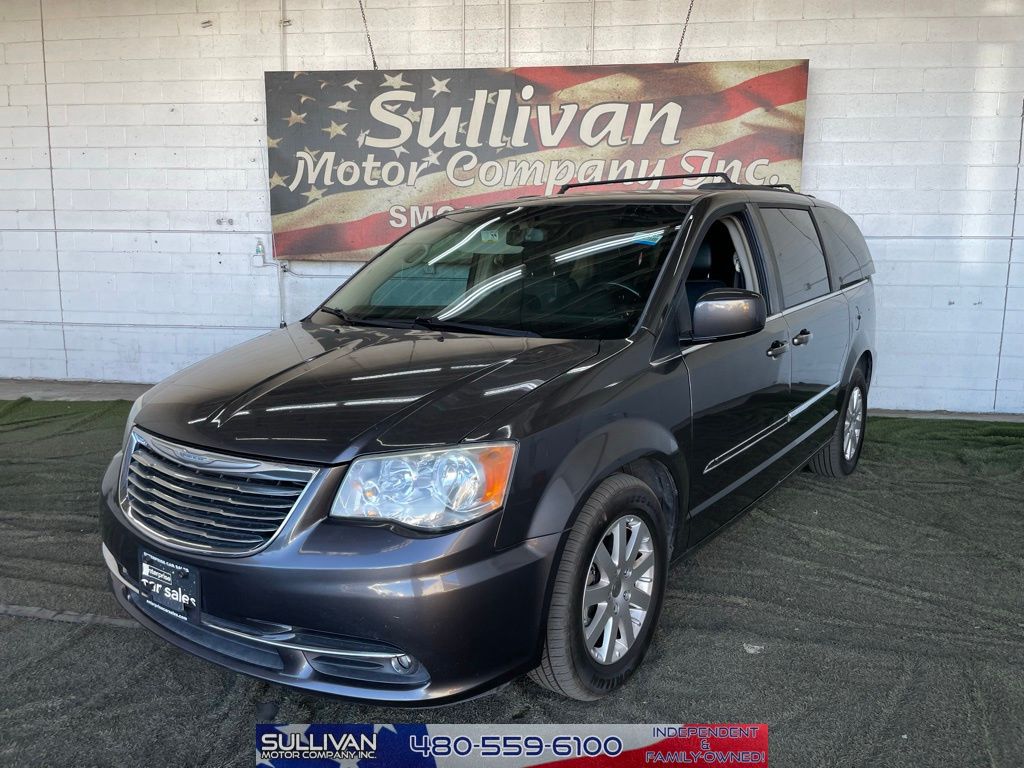 2015 Chrysler Town & Country Touring FWD