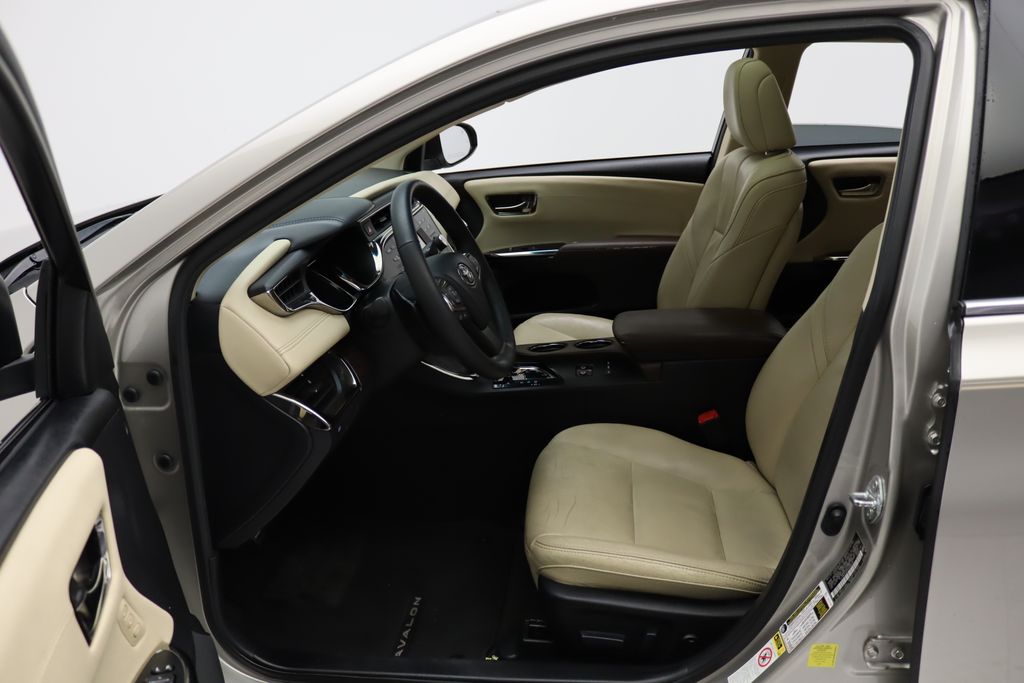 Thumbnail: 2013 Toyota Avalon - 14