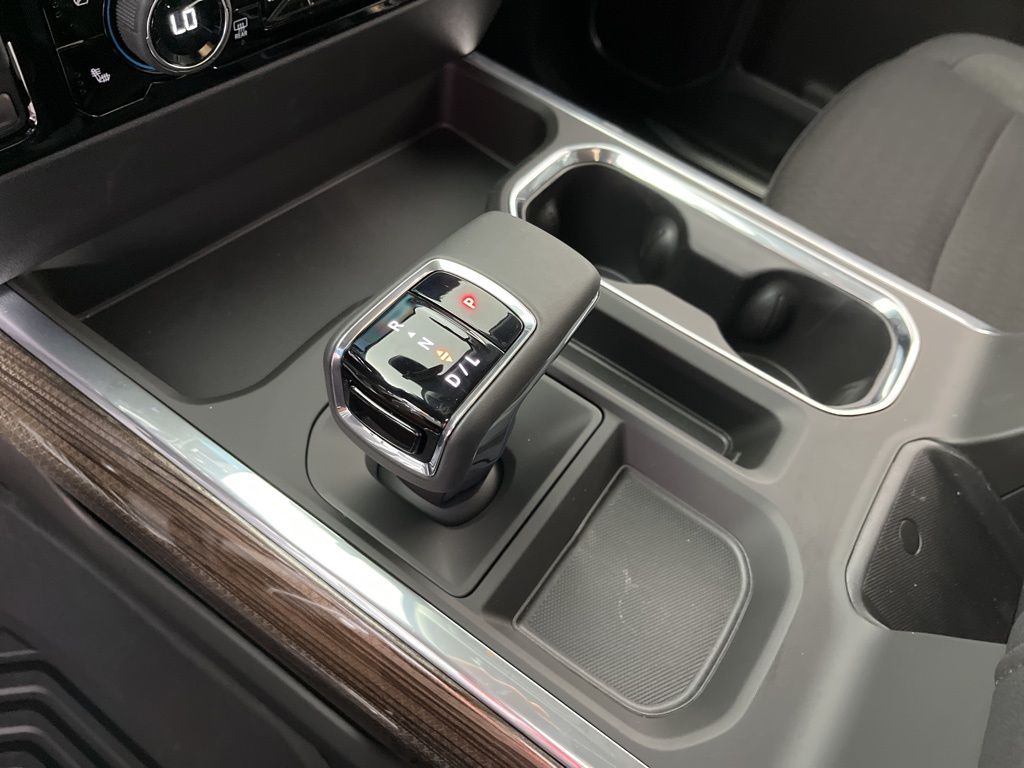 Thumbnail: 2025 Chevrolet Silverado 1500 - 32