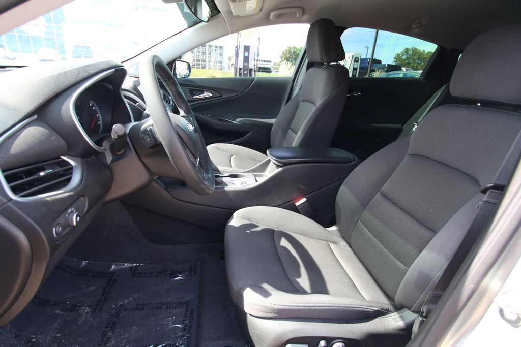 Used 2024 Chevrolet Malibu Sedan