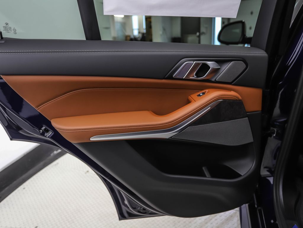 Thumbnail: 2026 BMW X5 - 21
