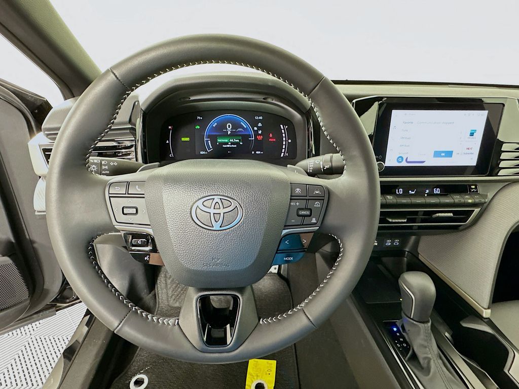 Thumbnail: 2025 Toyota Camry - 11