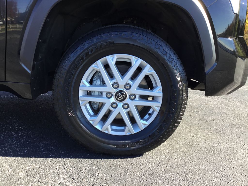 Thumbnail: 2024 Toyota Tundra - 11