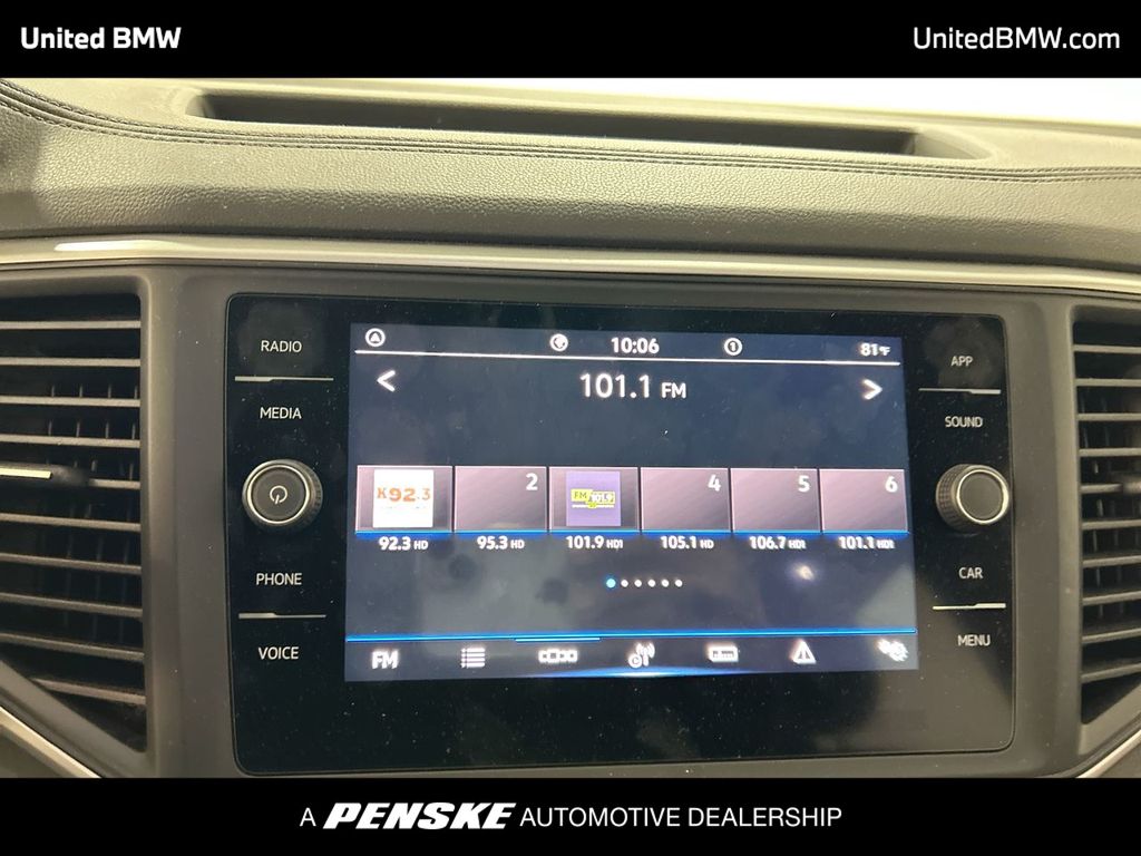 Thumbnail: 2021 Volkswagen Atlas - 16