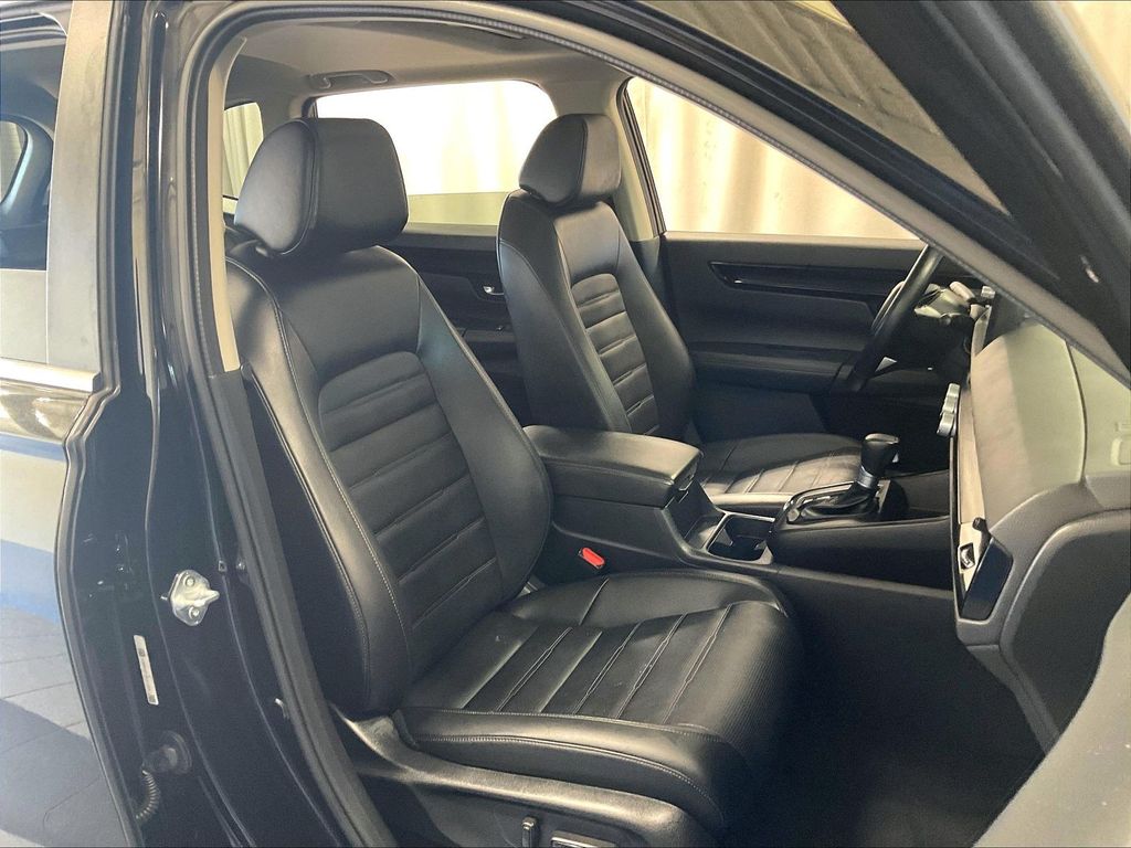 2025 Honda CR-V — photo 11