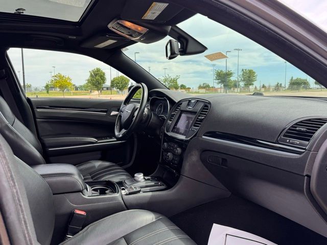2022 Chrysler 300 S