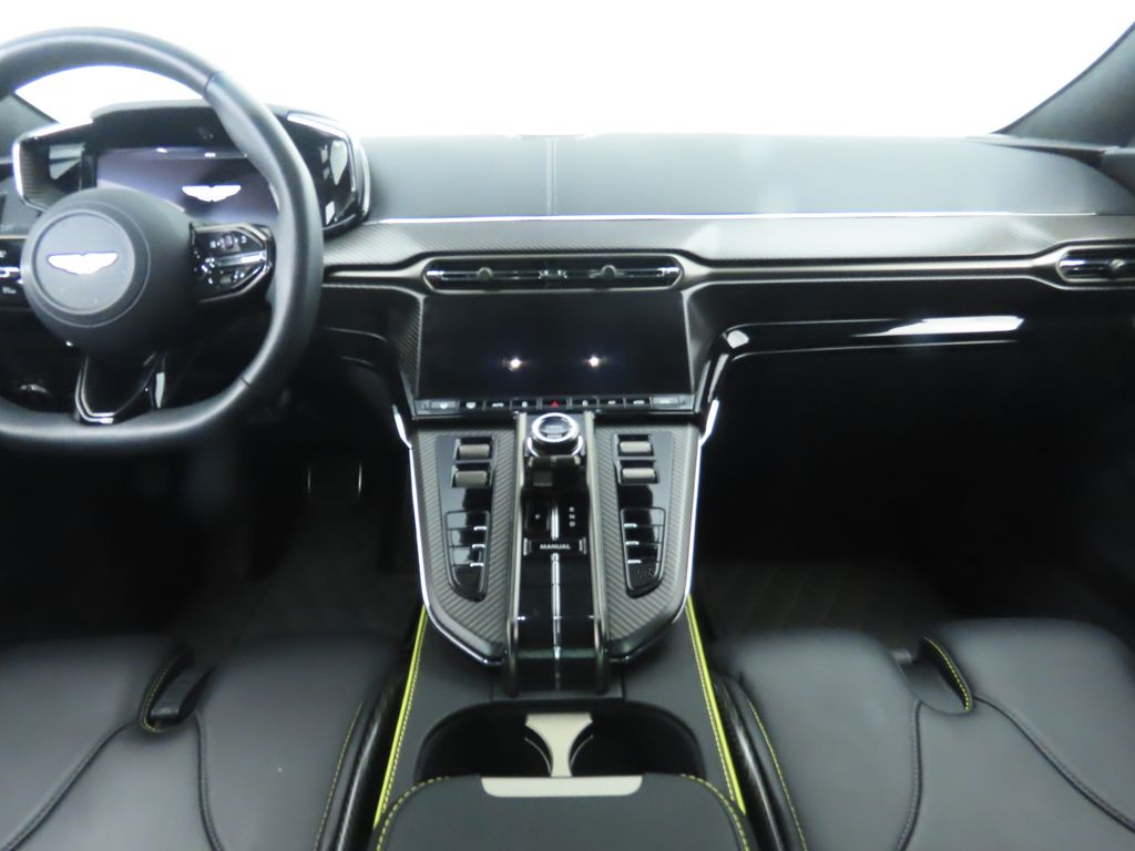 Thumbnail: 2025 Aston Martin Vantage - 13