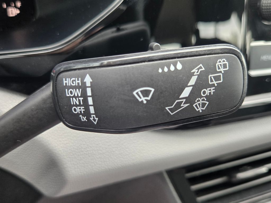 2022 Volkswagen Taos - $13,000