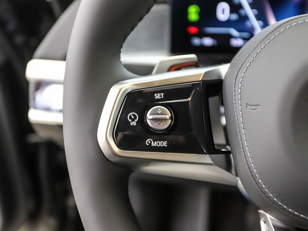 2025 BMW i7 xDrive60 12
