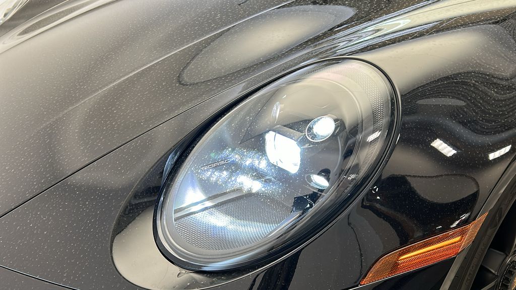 2023 Porsche 911 Carrera S 9