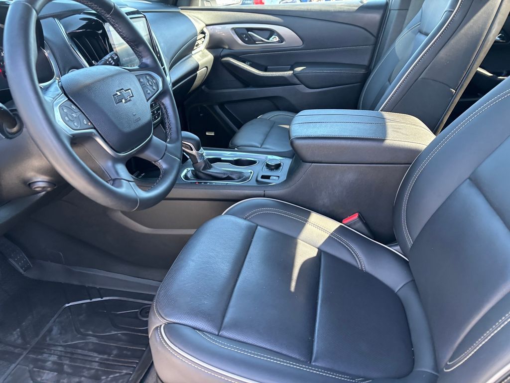 Used Car 2023 Chevrolet Traverse  Premier For Sale Under $40,000 In Austin, Texas