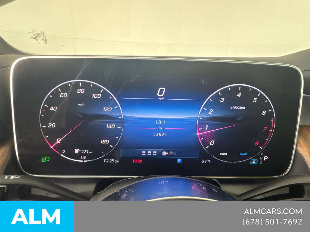 Used 2025 White Mercedes-Benz GLC 300 image 28