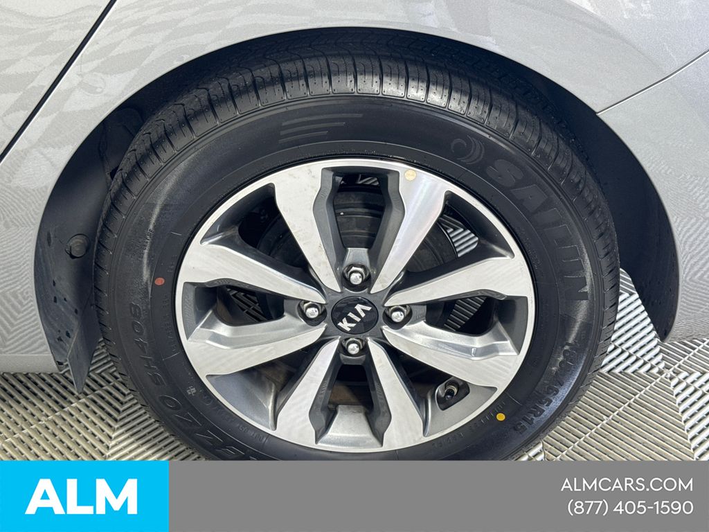 Used 2021 Gray Kia S image 23