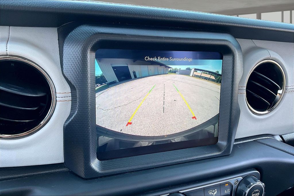 Used 2022 Jeep Wrangler SUV
