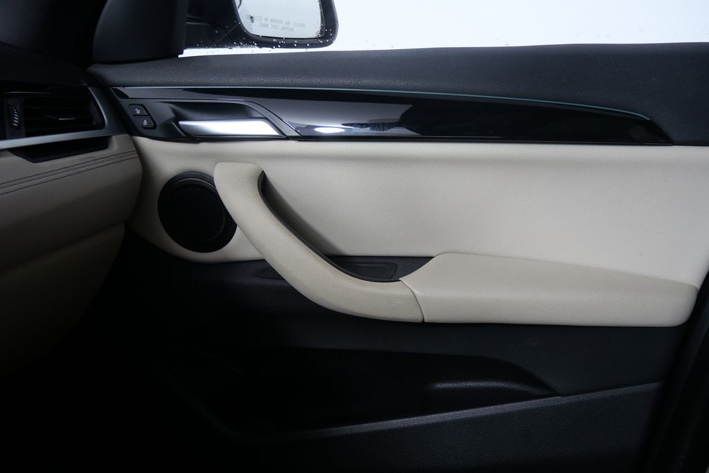 2022 BMW X1 sDrive28i 26