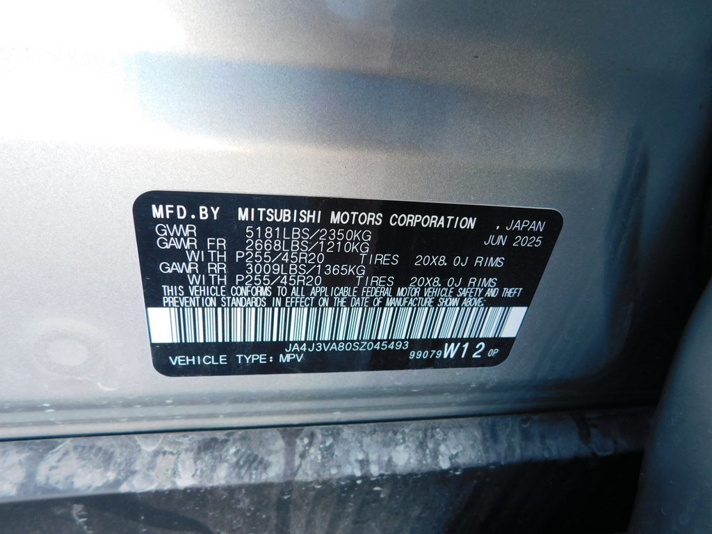 Thumbnail: 2025 Mitsubishi Outlander - 8