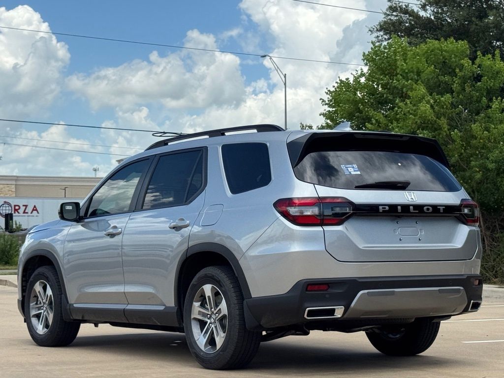 2026 Honda Pilot EX-L Silver at Classic Honda Galveston