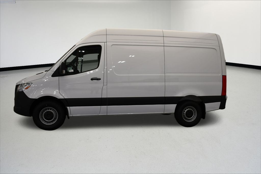 Thumbnail: 2026 Mercedes-Benz Sprinter - 4