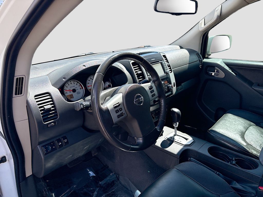 Used 2020 White Nissan PRO-4X image 9