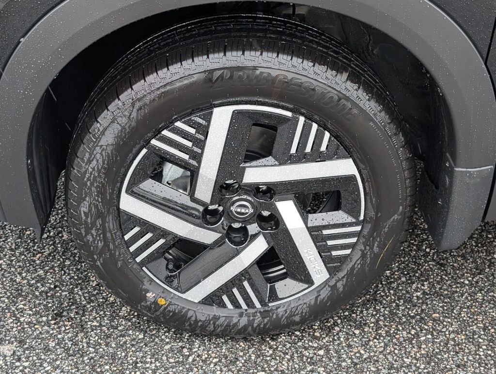 New 2026 Nissan Kicks SUV