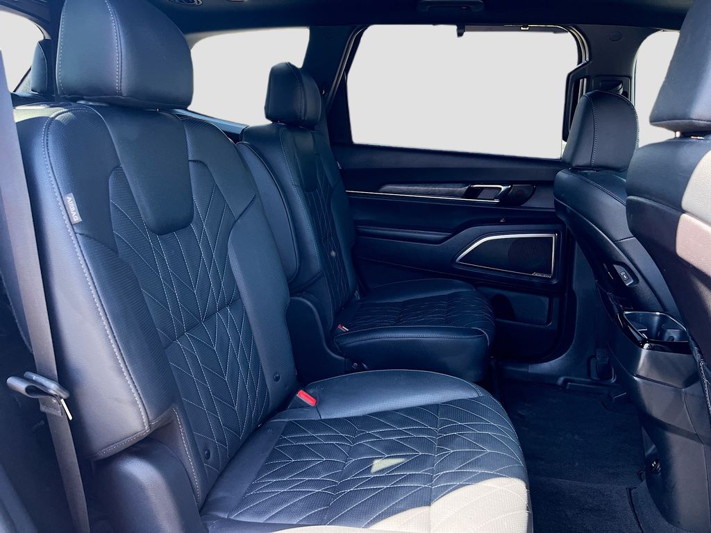 Used 2024 Black Kia SX X-Line image 30