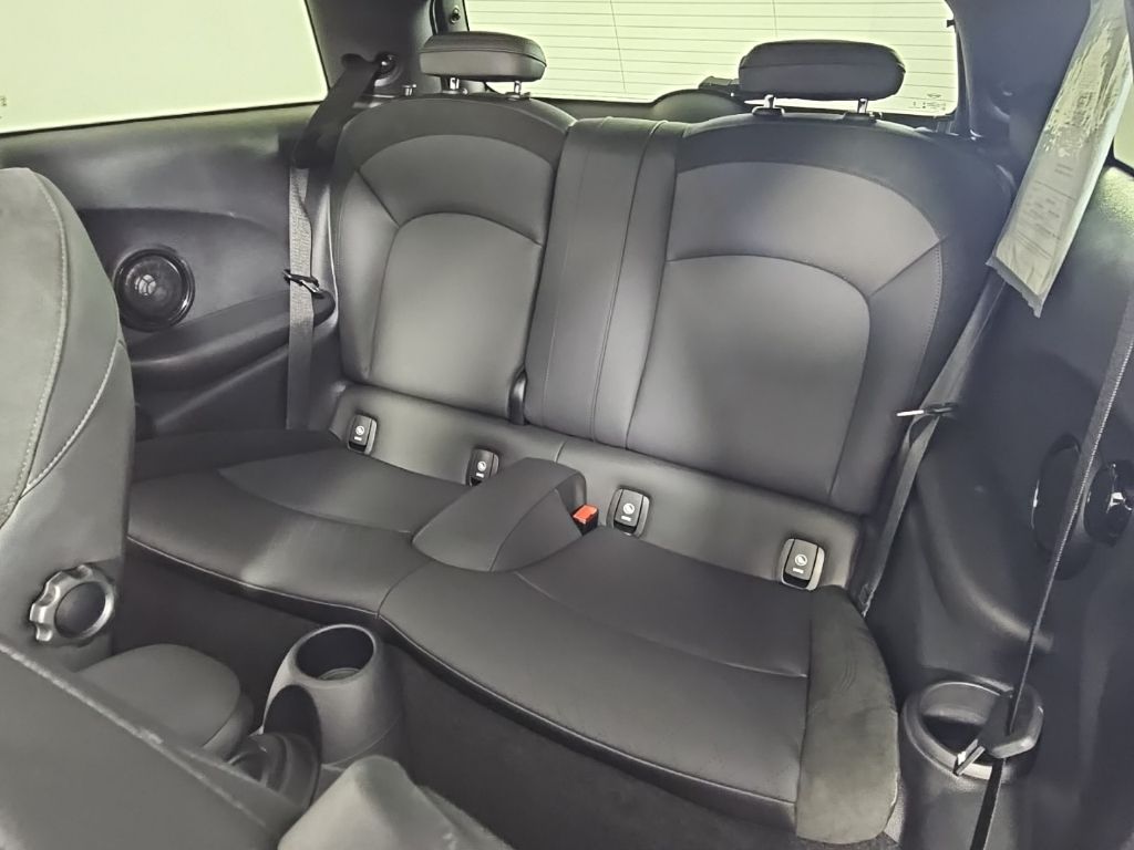 Thumbnail: 2024 MINI Cooper - 22