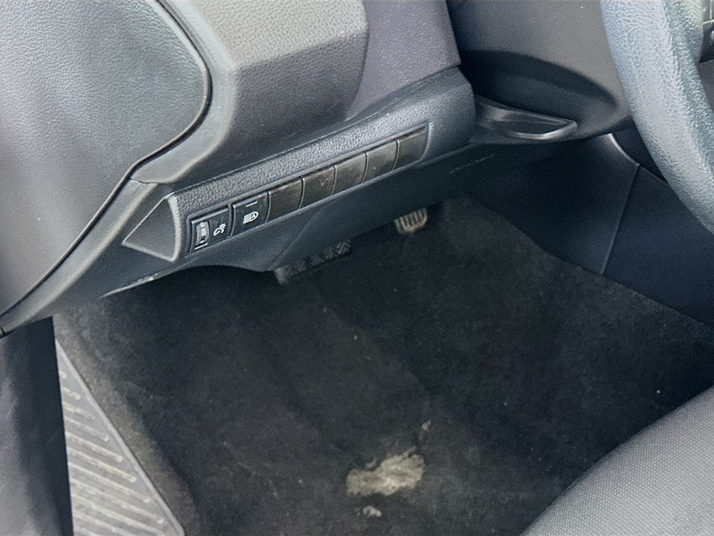 Thumbnail: 2024 Toyota Corolla - 10