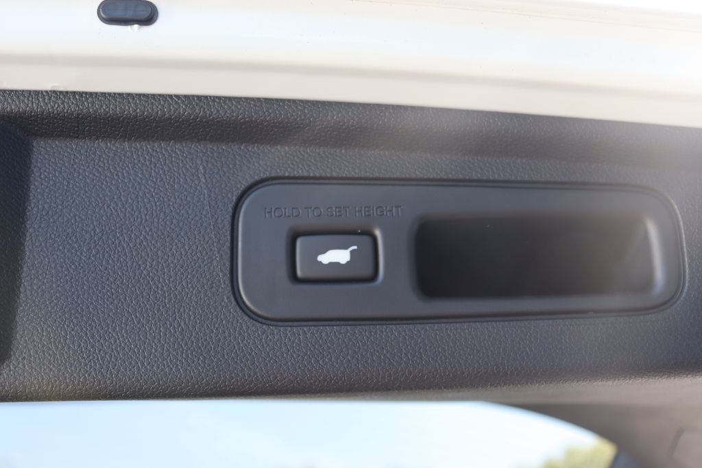 Thumbnail: 2026 Honda Odyssey - 13