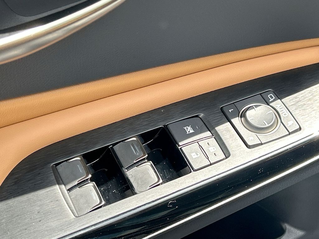 Thumbnail: 2025 Lexus ES - 16