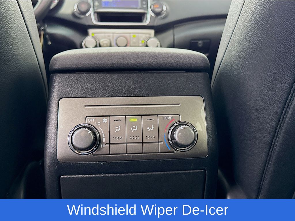 Used Car 2013 Toyota Highlander  Se For Sale Under $15,000 In Austin, Texas