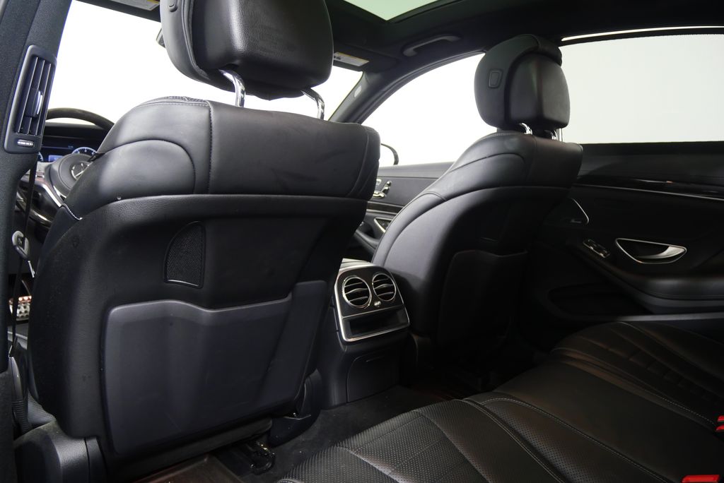 Thumbnail: 2019 Mercedes-Benz S-Class - 19